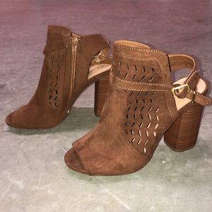 Madden Girl "Addyy" Sz 8